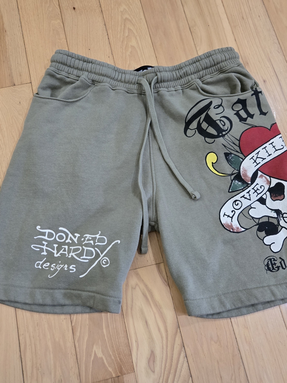 Ed Hardy Men’s Olive Graphic Drawstring Shorts